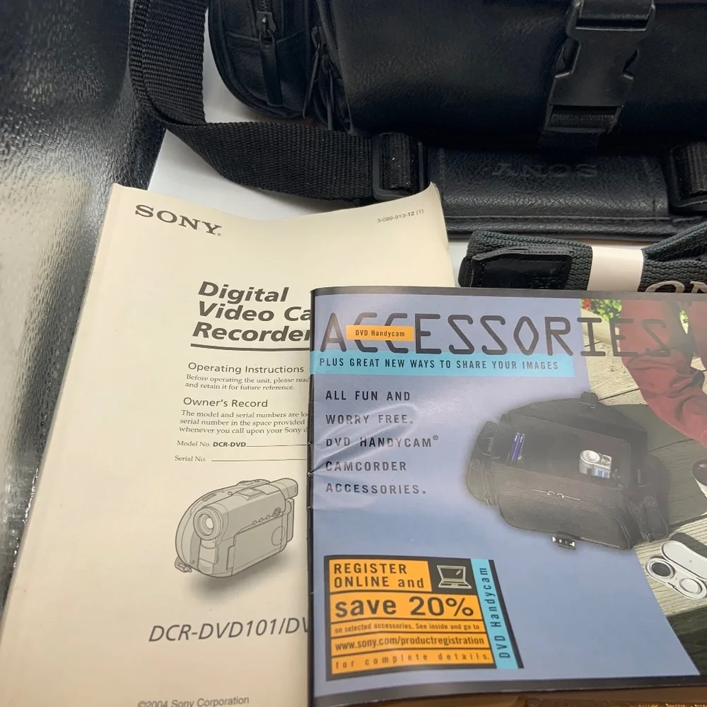 Sony HandyCam LCS-VA3 Leather Carrying Case Bag with Manuals and Extras